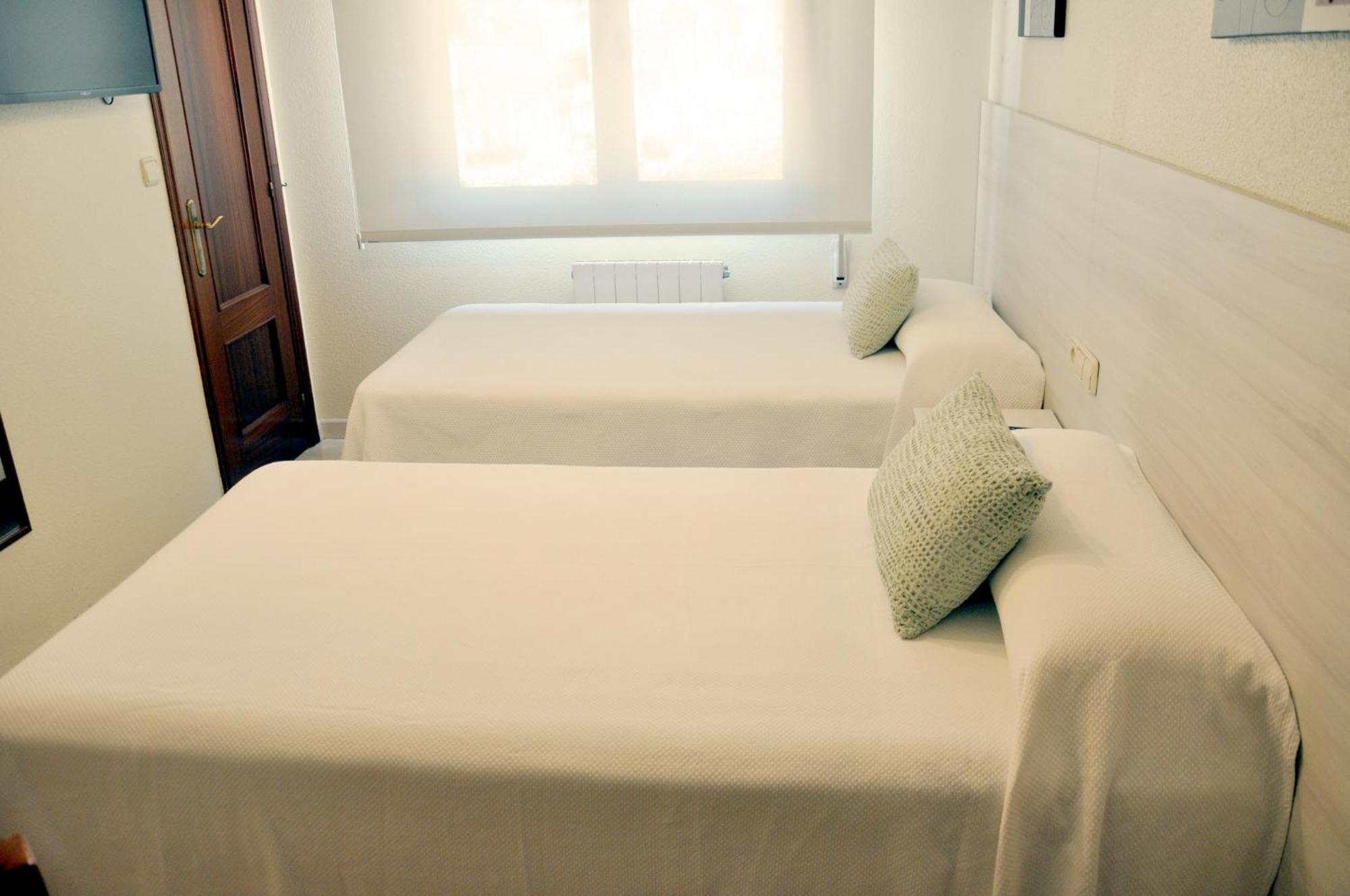 Hostal Paz Gondomar Exteriör bild