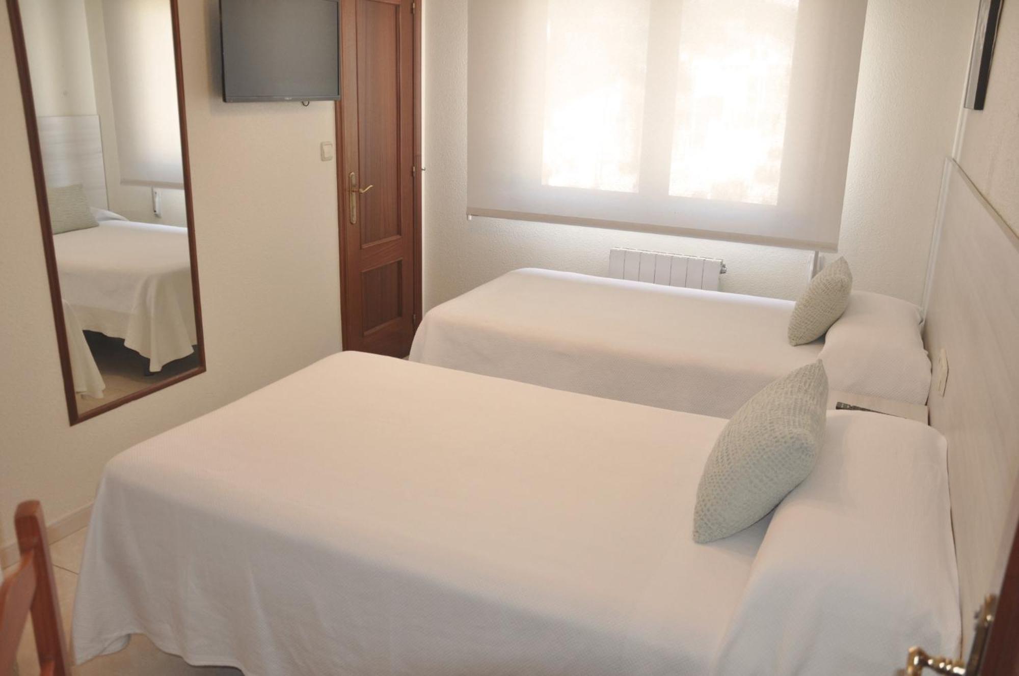 Hostal Paz Gondomar Exteriör bild
