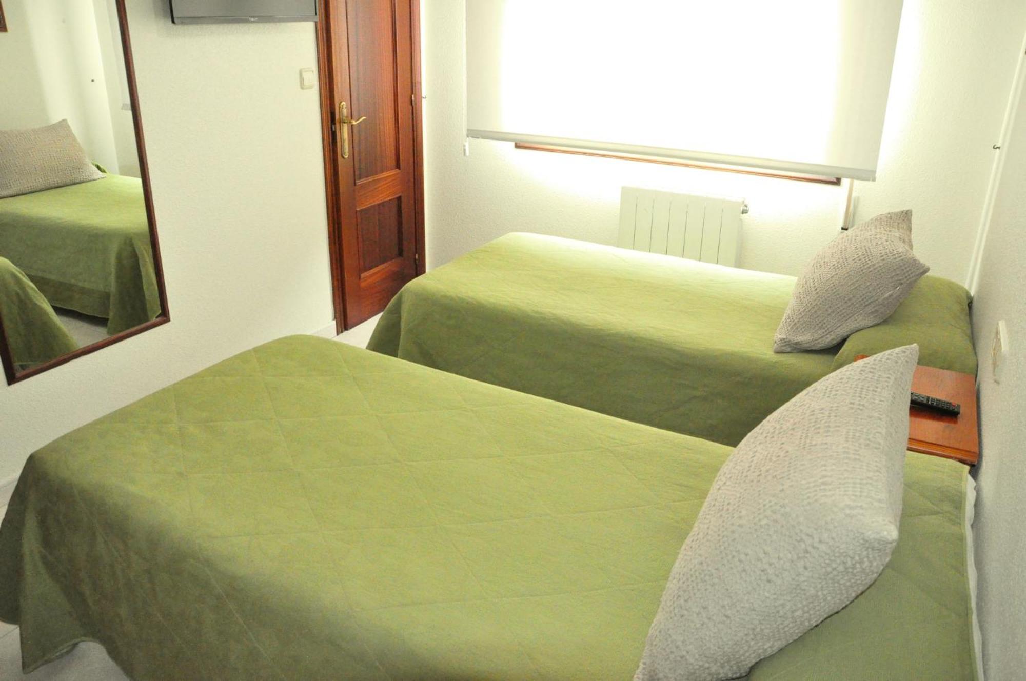 Hostal Paz Gondomar Exteriör bild
