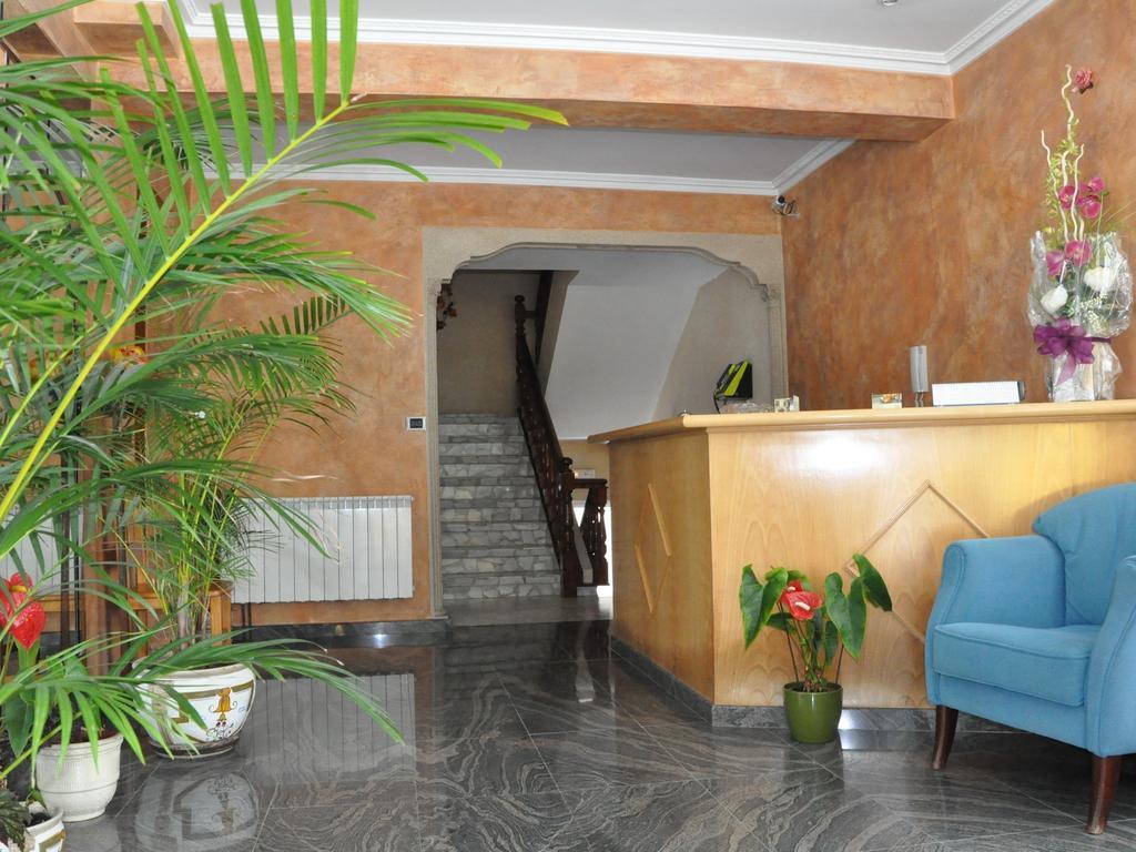 Hostal Paz Gondomar Exteriör bild
