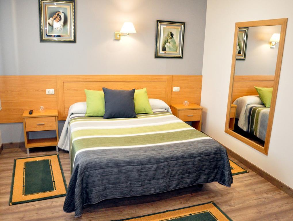 Hostal Paz Gondomar Exteriör bild